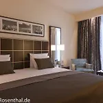 فندق أوروستارز